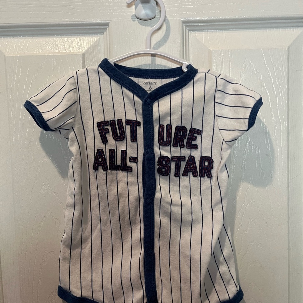 ❤️5 for 15$ Carter’s “Future All-Star” Baseball Romper (6M)